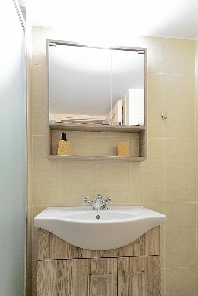 Appartamento Cozycentre Atene Esterno foto